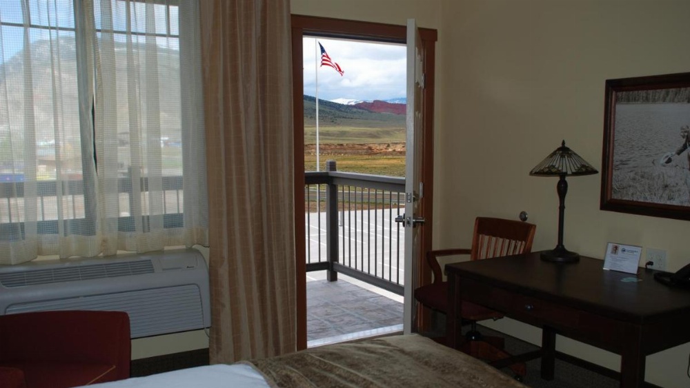 Room image 3