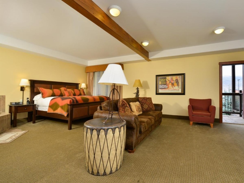 King Suite with Spa Bath